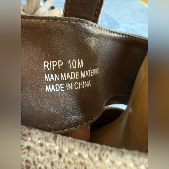 Dollhouse Womens Brown Faux Leather Block Heels SZ 10M Strappy Buckle Back Zip - Picture 8 of 9